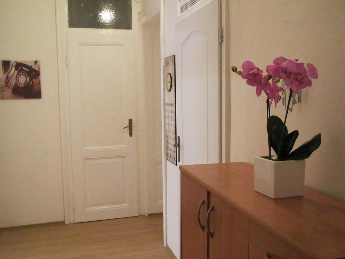 קרלובי וארי Apartment Fairy Tale מראה חיצוני תמונה